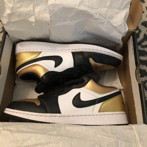 Air Jordan 1 gold toe size 6.5